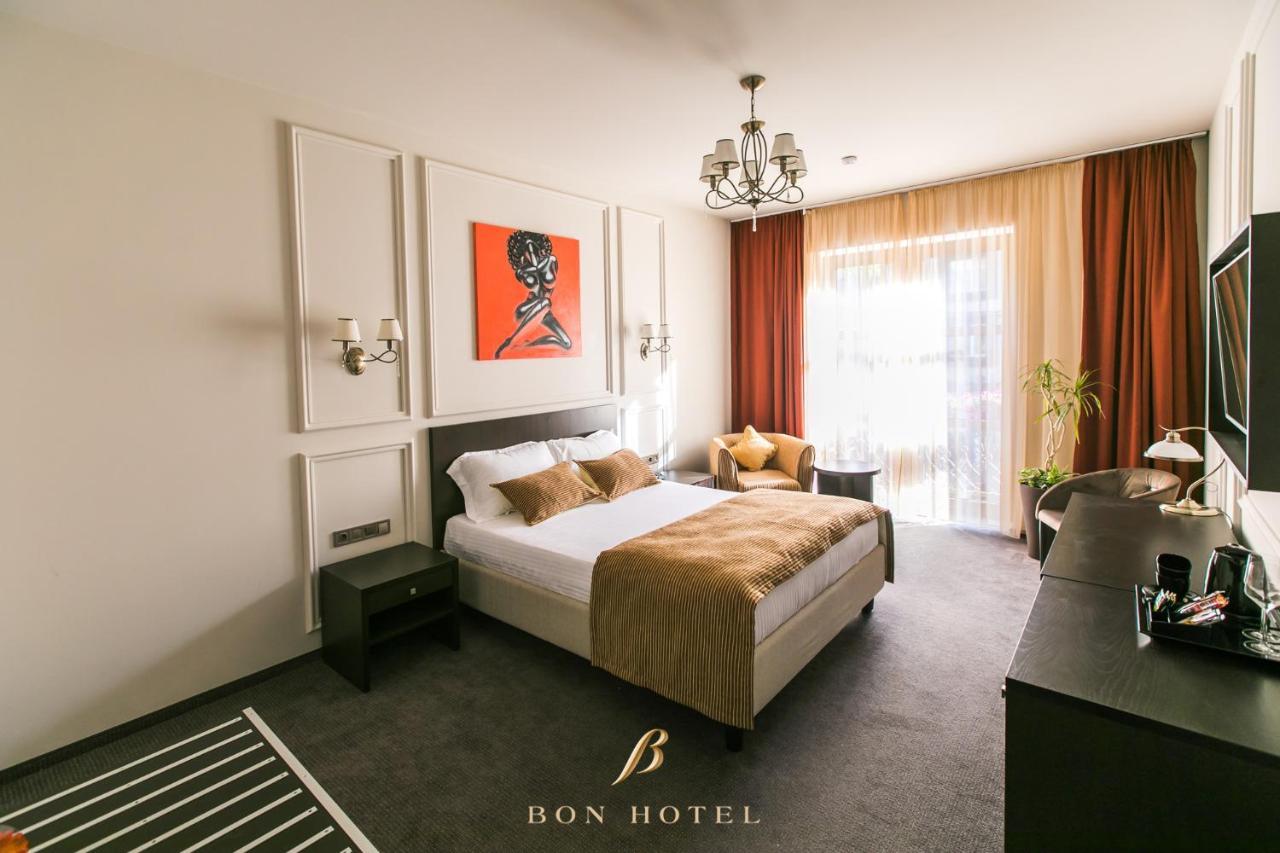 Bon Hotel Dnepropetrovsk Exterior foto