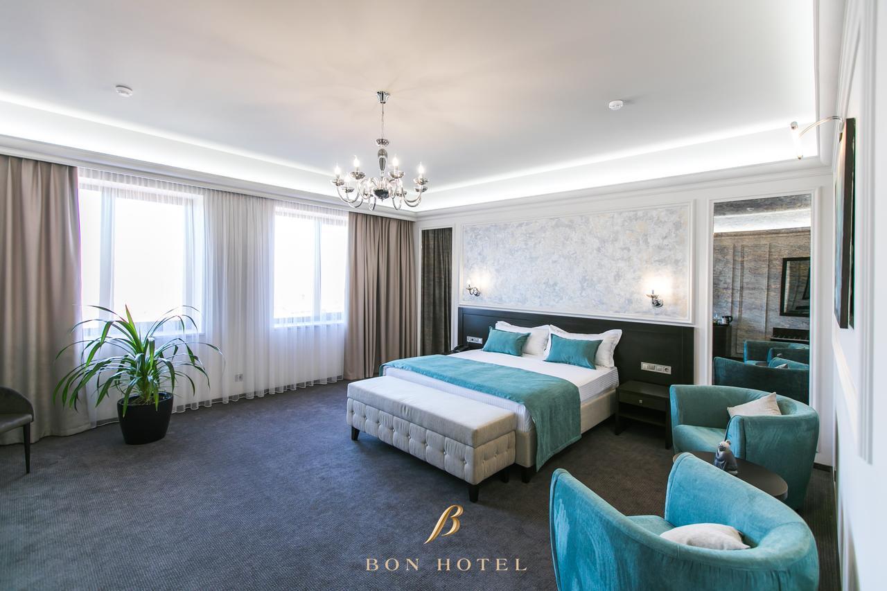 Bon Hotel Dnepropetrovsk Exterior foto