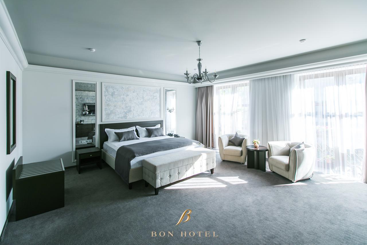 Bon Hotel Dnepropetrovsk Exterior foto