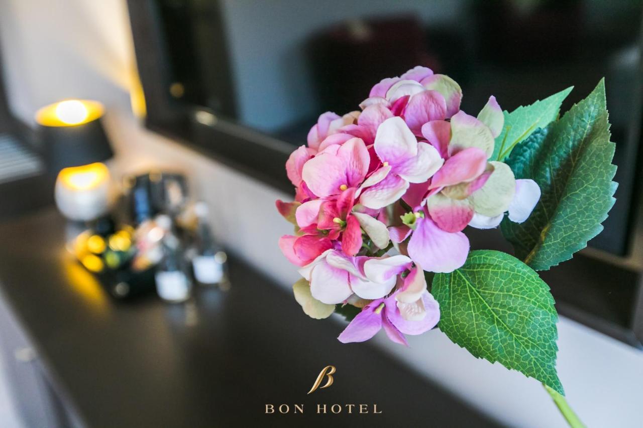 Bon Hotel Dnepropetrovsk Exterior foto