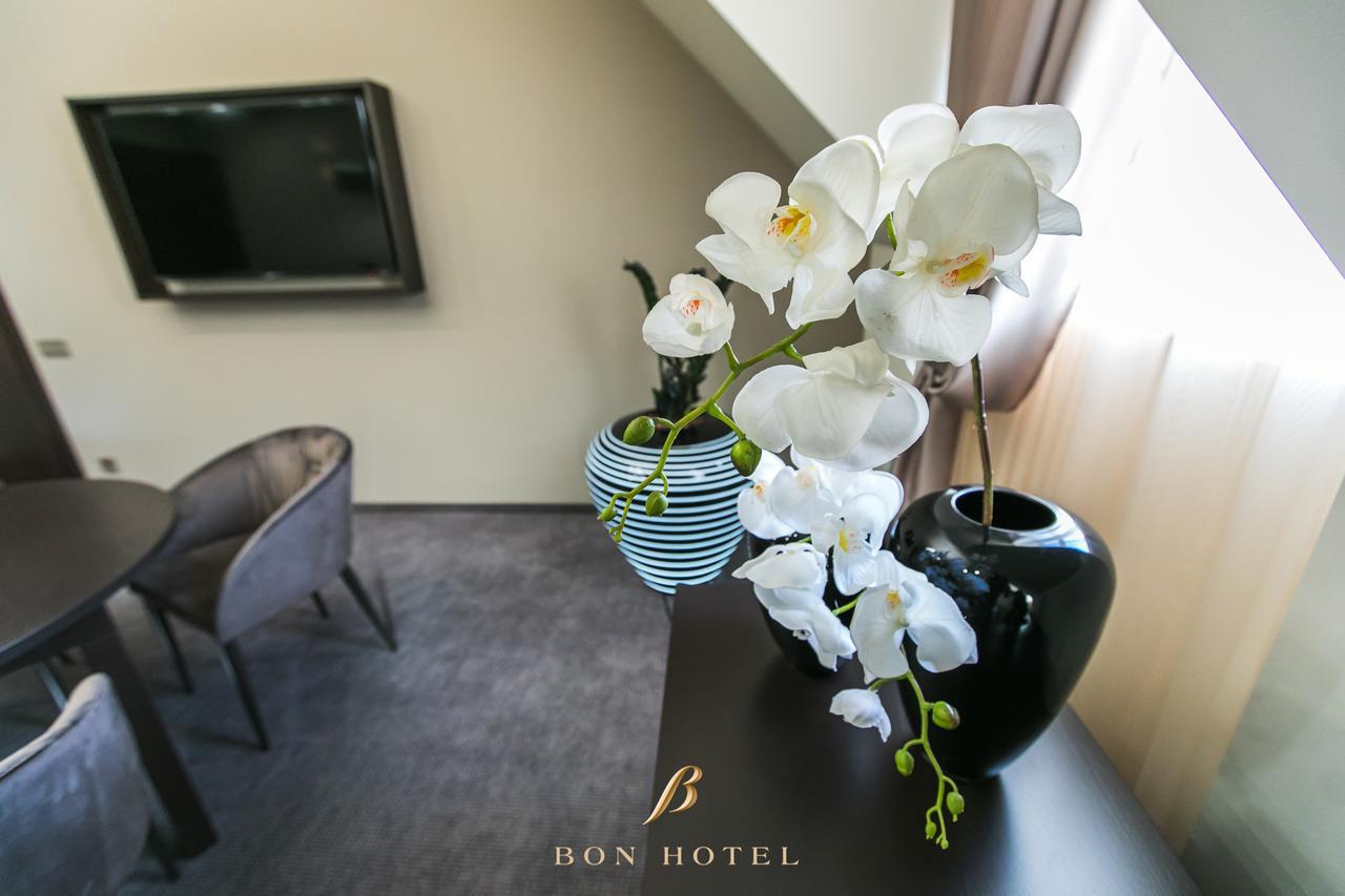 Bon Hotel Dnepropetrovsk Exterior foto